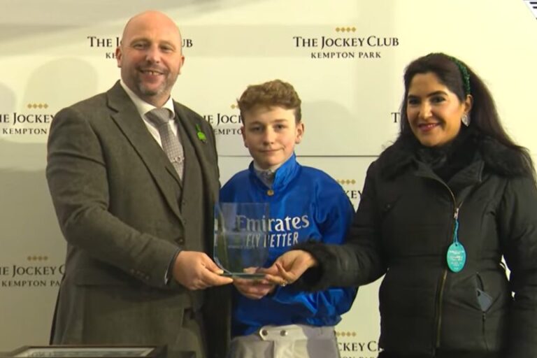 Toby Moore feiert am Mittwochabend in Kempton ersten Karrieresieg