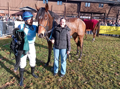 Emmeci unter Höchstgewicht zum Marathon-Sieg Emmeci