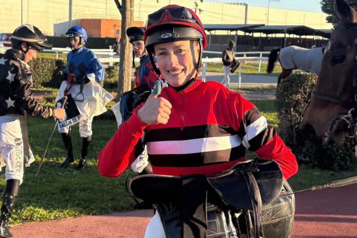 Sibylle Vogt nach dem Sieg mit Centrical Sibylle Vogt nach dem Sieg mit Centrical