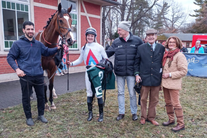 All Told gewinnt beim Deutschland-Debüt All Told gewinnt beim Deutschland-Debüt