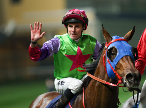 Buick gewinnt ersten Lauf der International Jockeys’ Championship William Buick auf Bunta Baby Foto: hkjc.com