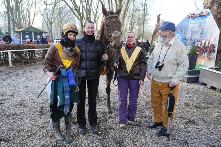 Sandbahncrack Artistic Mission: England, Schweiz oder Frankreich