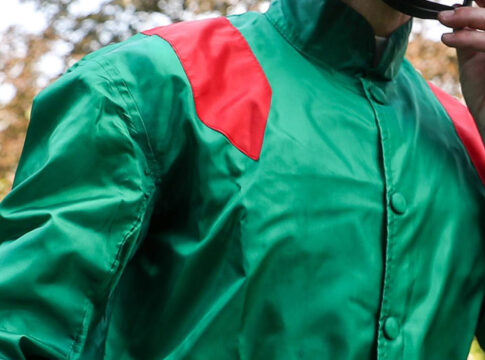 Aga Khan Studs geben Deckpläne für 2026 bekannt Der berühmte Renndress des Aga Khan