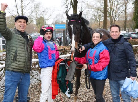 Woody Wood siegt unter Andrea Ricupa