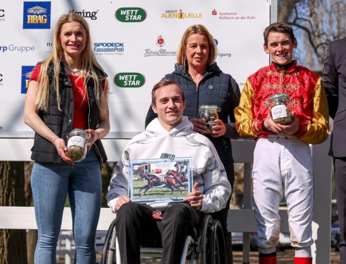 Nina Baltromei, Robin Weber, Yasmin Almenräder und Sean Byrne