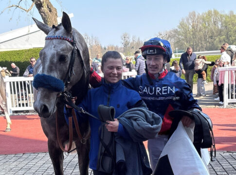 Melting Moon nach dem Sieg in Straßburg