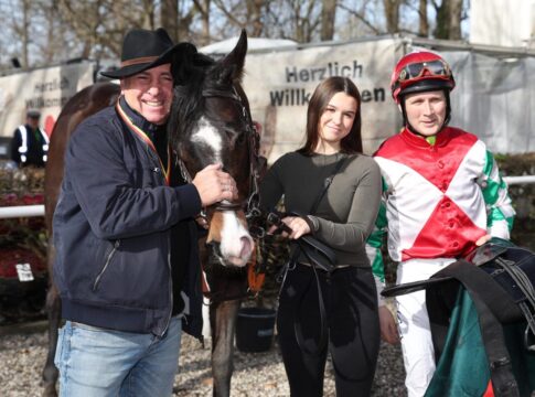 Tres Chic nach dem Sieg in Dortmund