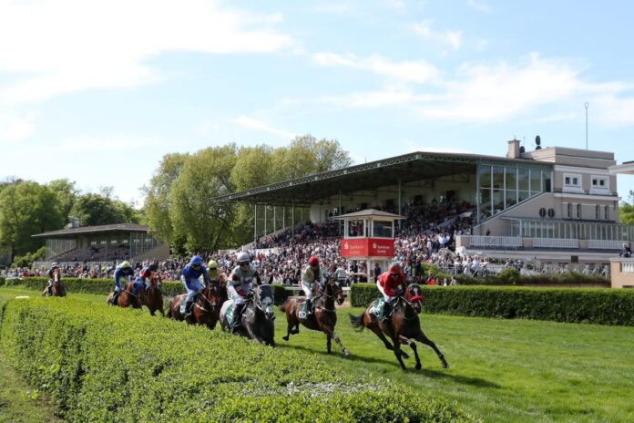 Sparkassen-Renntag in Krefeld