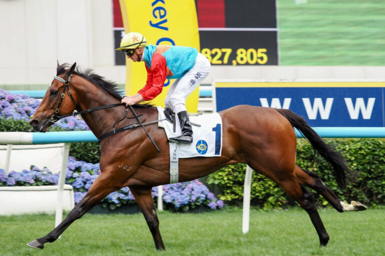 Ka Ying Rising bei Sieg in Folge Nummer 19 (Hong Kong Jockey Club)