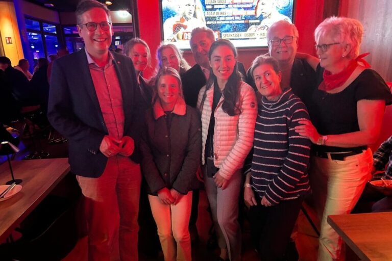 Besonderes Erlebnis in Halle – Fegentri-Ladies beim Boxen