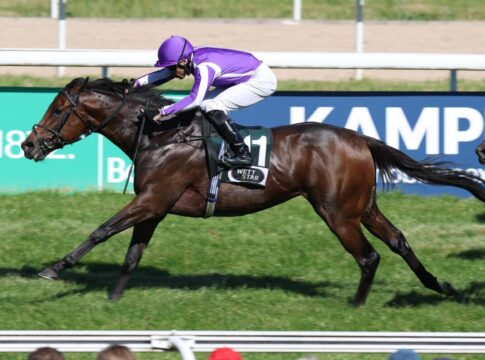 Title Role siegt unter Sean M. Levey in den Coolmore City of Troy German 2000 Guineas, Gr.2