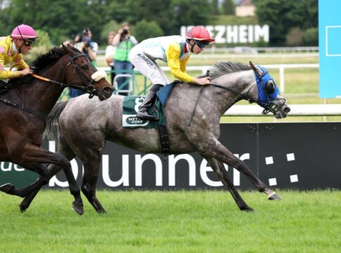 Adelaide siegt unter Benjamin Marie
