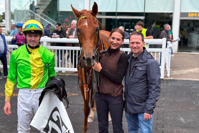 Princess of Habo mit ihrem Team nach dem Maidensieg in Nancy