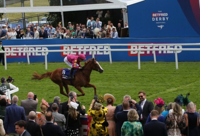 Thundering On gewinnt die Epsom Oaks Foto: Hemke Thundering On gewinnt die Epsom Oaks Foto: Hemke