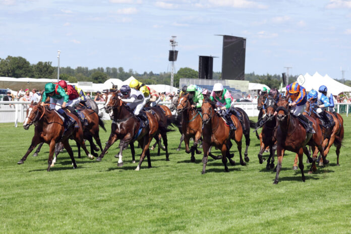Royal Ascot, Mission Central (right) with Ryan Moore up wins the King Charles III Stakes Mission Central (rechts) gewinnt die King Charles III Stakes (galoppfoto.de)
