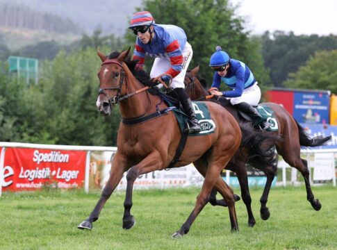 Ocean Diamond siegt unter Adam Sebesta