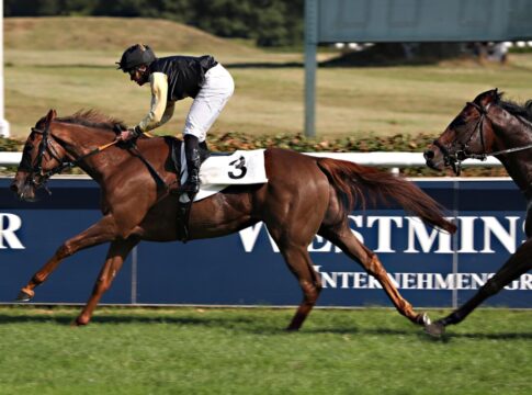 Bowerchalke siegt unter Wladimir Panov