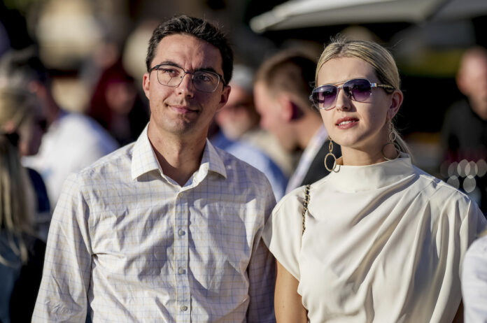 Trainer Miguel Clement mit seiner Ehefrau Acacia Foto: Eclipse Sportswire