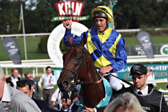Christophe Soumillon auf Goliath nach dem Sieg im Preis von Europa