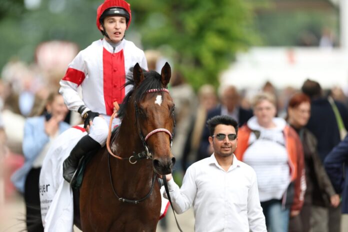 Englishman nach dem Sieg in der Kölner Union