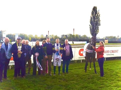 Velka Pardubicka: Cromwell und Donoghue wiederholen Sieg Final Orders