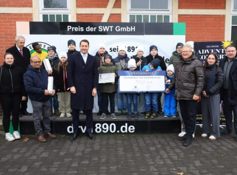 „Pferderennen kommt in die Schulen“, Phase 2 in Hoppegarten Der Start des Schulprojektes 2025 in Dresden