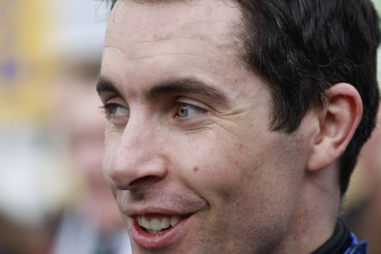 Put The Kettle On gewinnt Champion Chase