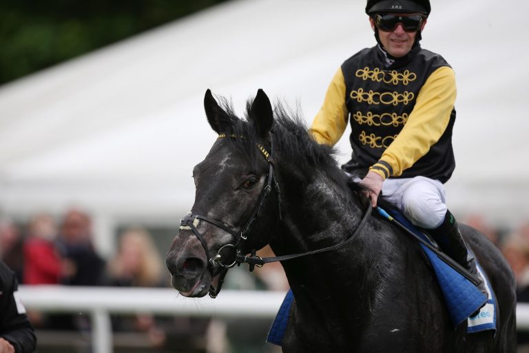 Aldenham läuft erst weg und dann allen davon