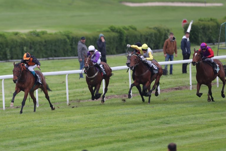 Amon stark – Fair Hurricane überrascht