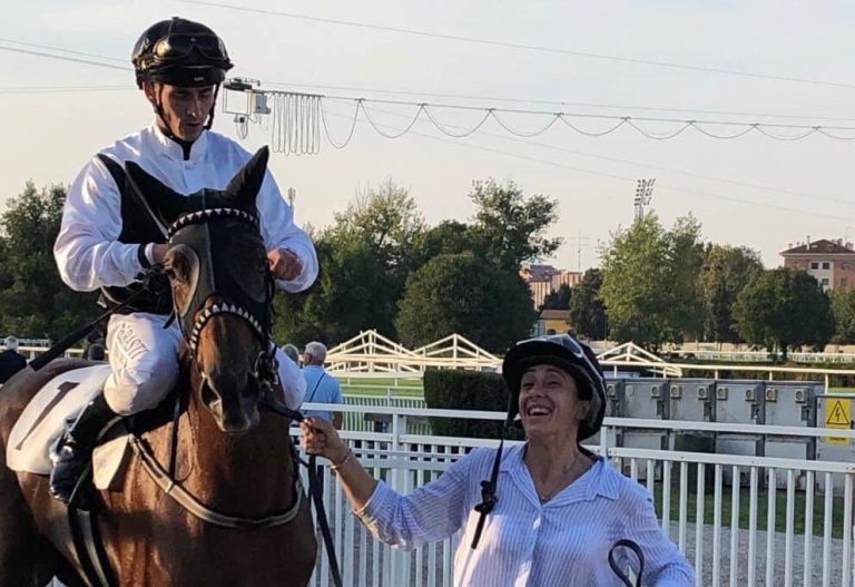 Zweijährige Ancona zweite Siegerin für ihren Vater