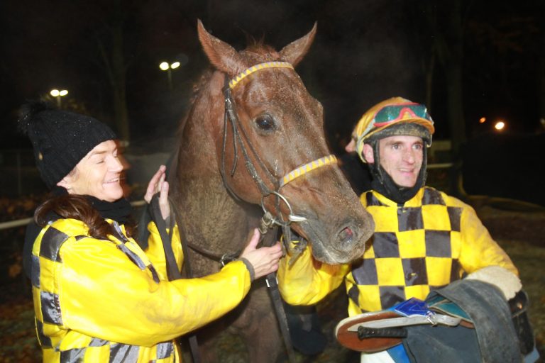 Starke mit „Kistenritt“ zum Auftakt überlegen