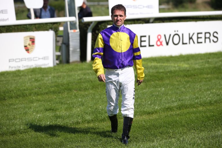 Ardashir gelingt dritter Treffer en suite