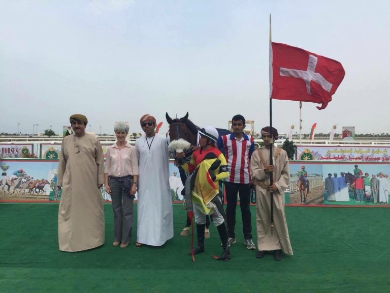 Larissa Bieß wird gute Dritte im Oman