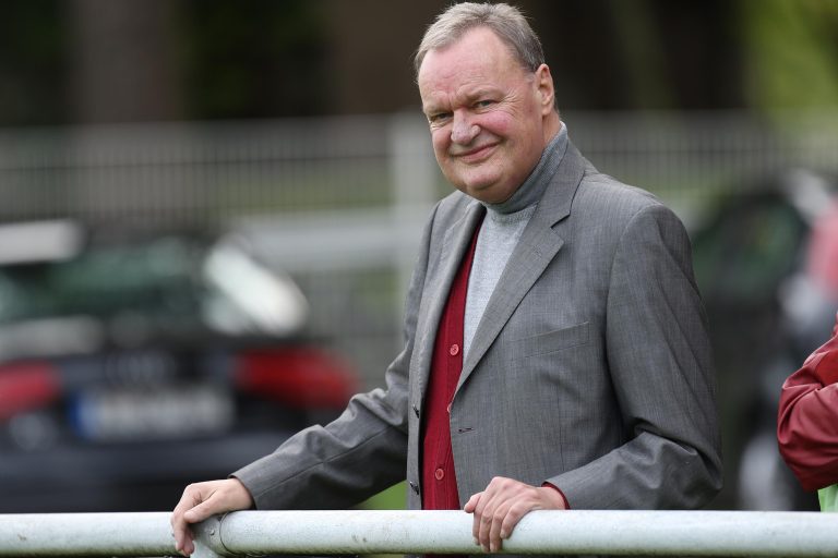 Happy Birthday! Manfred Chapman wird 70