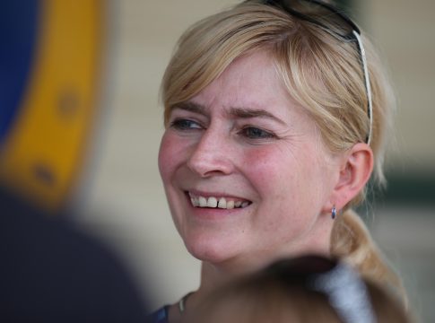 Marseille-Renntag beginnt mit Barsig-Sieg
