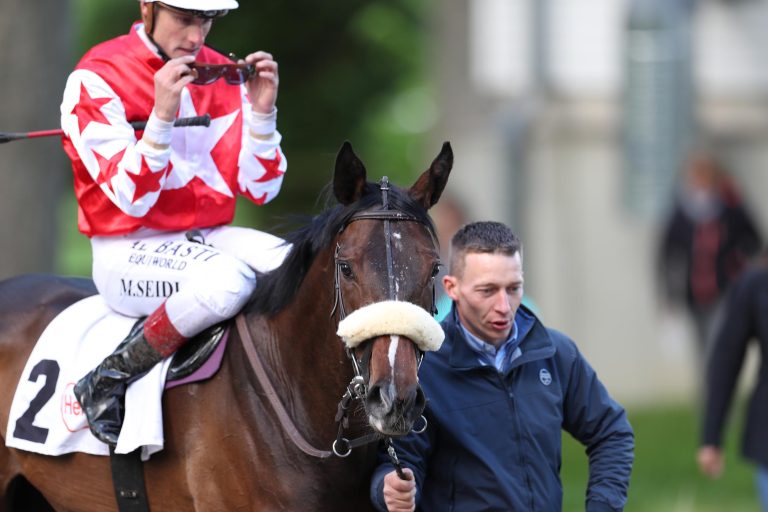 Der Sieg geht nach Dresden: Richter-Stute Cliffs Art siegt