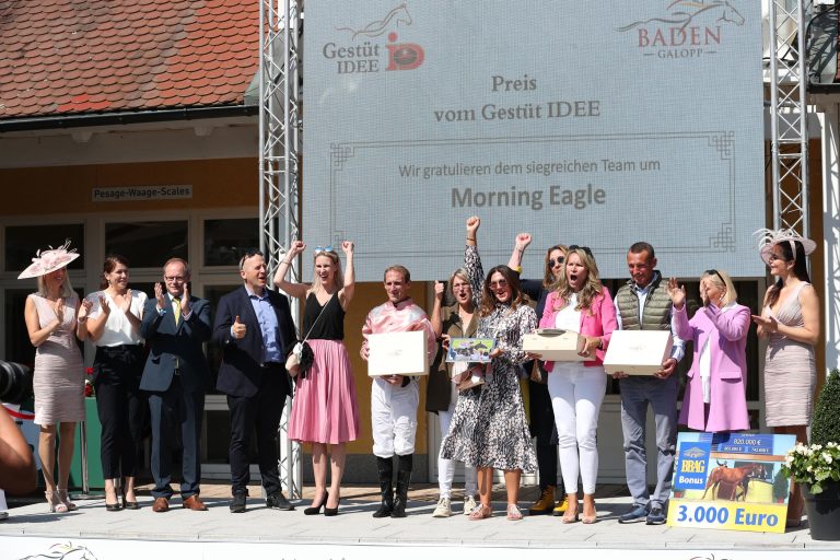 Baumgarten-Zucht-Doppel und Club Rose jubelt!