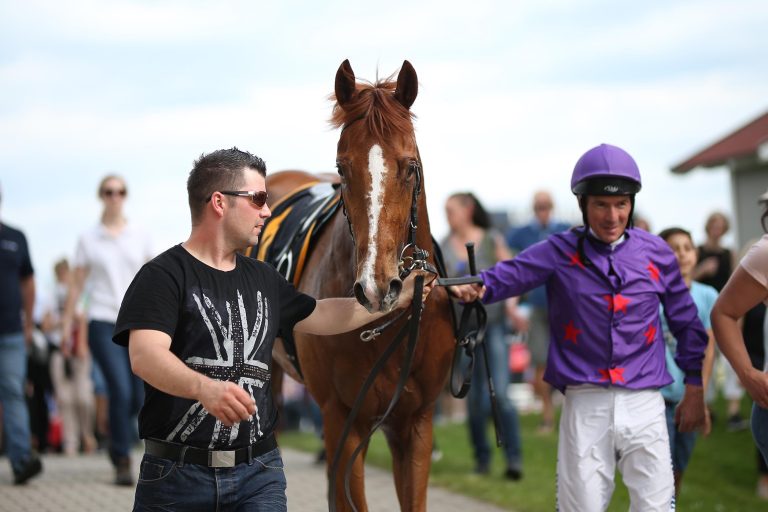 Adrie de Vries: Nach Sieg wieder Zwangspause