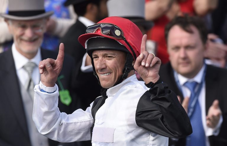 Dettori gewinnt Gruppe I-Rennen mit Stute aus Vischer-Zucht