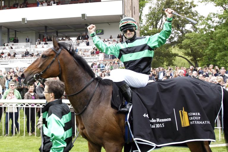 Oleander-Sieger Ephraim Dritter beim Hürdendebüt