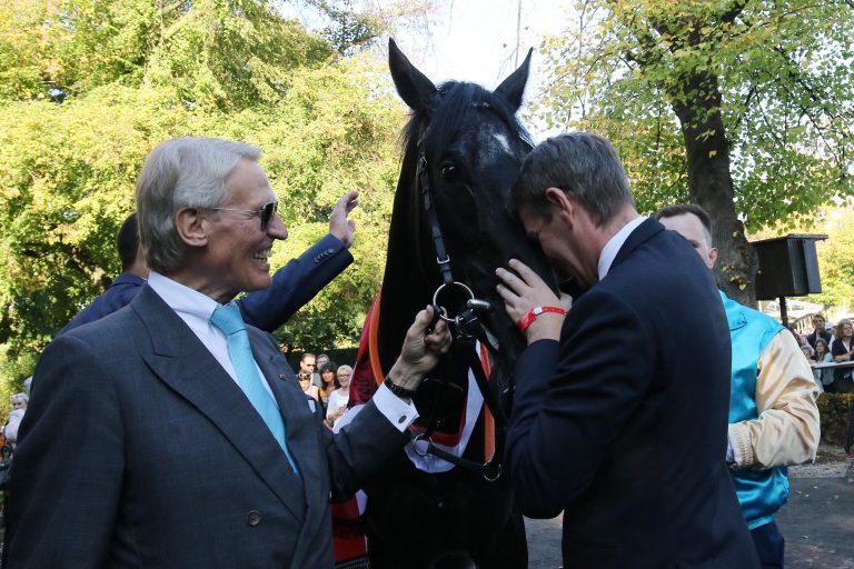 Ex-Winterfavorit Erasmus zurück im Training