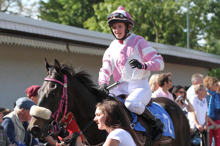 Eintrag im Goldenen Buch für Esther Weißmeier