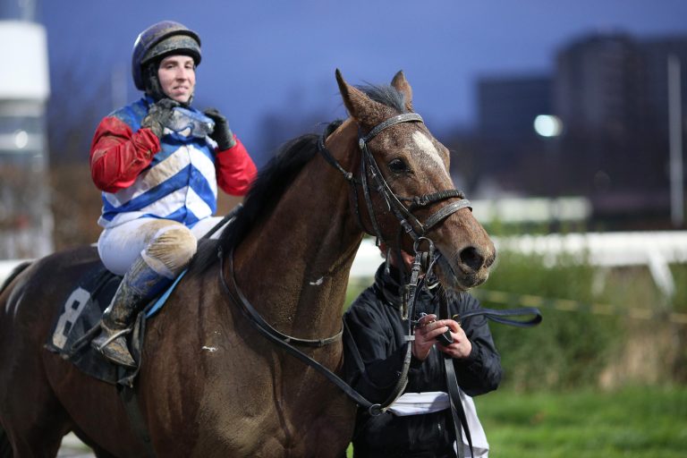 Flame Hawk für 109:10 und Ganbat siegt wieder