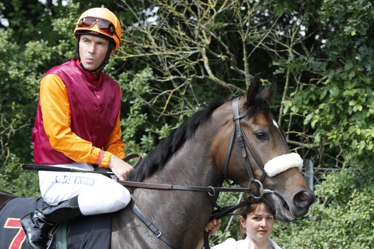 Funky Mary großartige Zweite im Grand Handicap