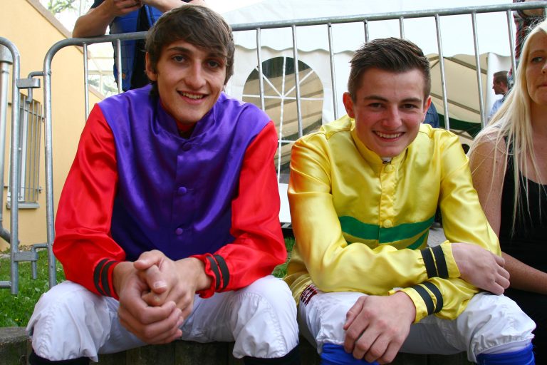 Mit der „Katze“ – Gibson siegt und ist nun Jockey