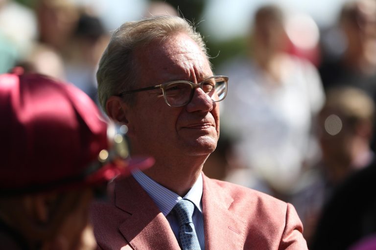 Hachtsee-Stute Akela imponiert in Fontainebleau