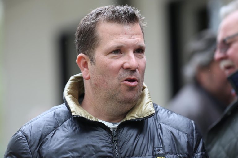 Jockeyschule kassiert beim Match-Race mit