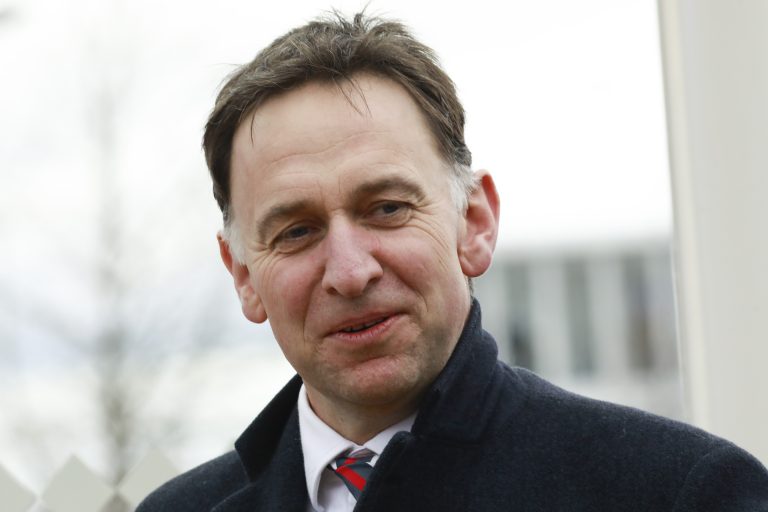 Ryanair Chase: Fact To File raus – Heart Wood gewinnt