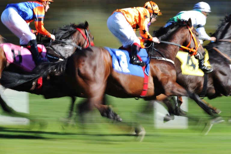 John Moore im Hong Kong Derby Eins-Zwei