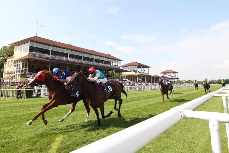 Die Rennbahn in Iffezheim